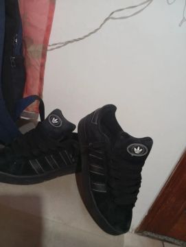 Tênis Adidas campus triple black