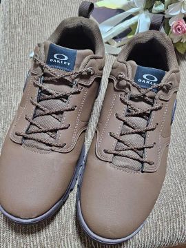Tênis Oakley Masculino Marrom