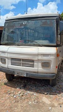 MOCROONIBUS