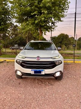Fiat Toro Volcano 2019 4x4 Turbo Diesel  170cv