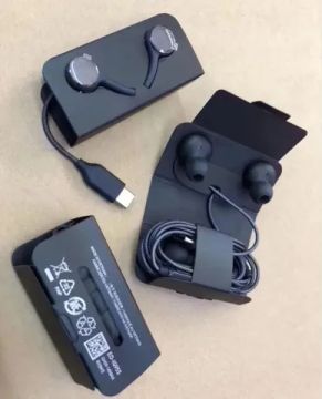 Fone De Ouvido Tipo C Com Microfone Akg Novo - Garantia