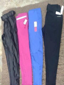 4 Calças Leggings Romance - Diversas Cores (120 reais CADA)