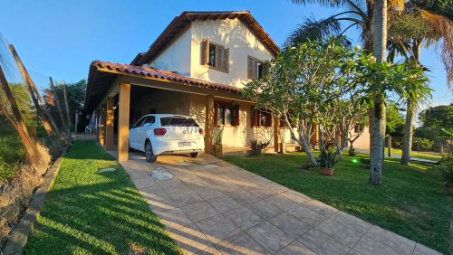 Excelente casa 5 dormitórios, galpão crioulo e piscina 