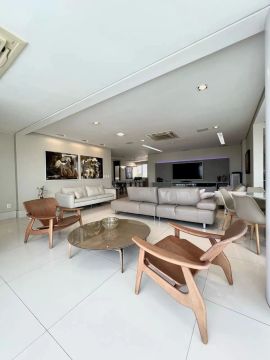 Apartamento a venda no Joquei