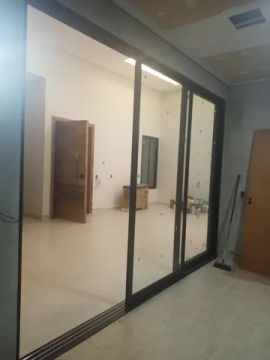Portas em esquadria de Aluminio 