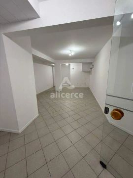 Sala à venda com , 43,9m² em Praia Comprida São José