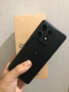  Motorola Edge 50 Pro