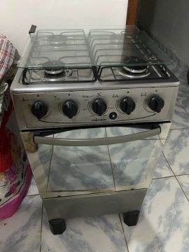 Fogão 4 Bocas e Forno 