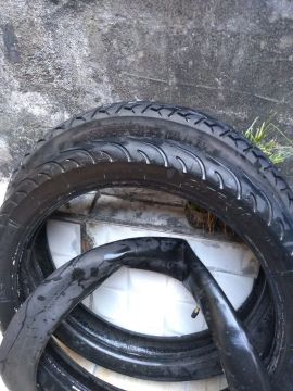 2 pneus e camara de ar, dianteiro e traseiro 