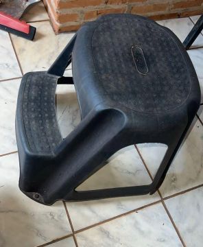 Escada de plástico 2 em 1 