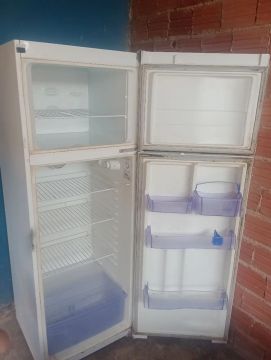 Geladeira para vender hoje