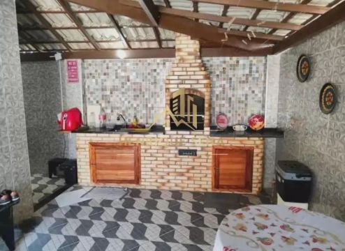 Vendo casa no condomínio Cisne Branco, em São Pedro da Aldeia - RJ, próximo à área militar