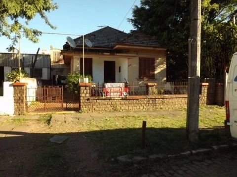 Terreno à venda em Porto Alegre no bairro São Geraldo com 483,22m², excelente para área in