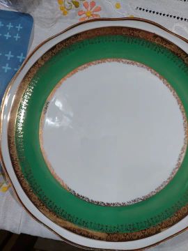 Compro pratos rasos desta coleção. Borda verde Steatita
