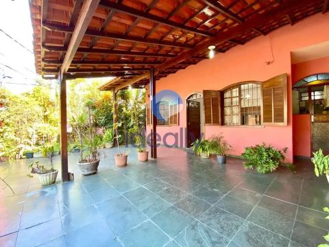 CASA Individual | 2 Quartos, com suíte e 2 Vagas no Serrano