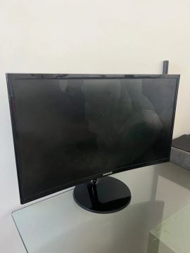 Monitor Samsung FreeSync Full HD - Tela Quebrada