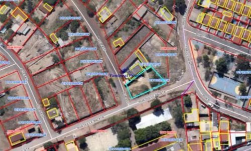 Terreno a venda no Bairro Dom Bosco em Cuiabá, com 348 m² de área.