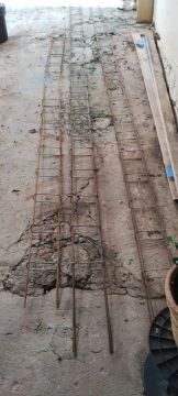 Vende-se ferragens para construção