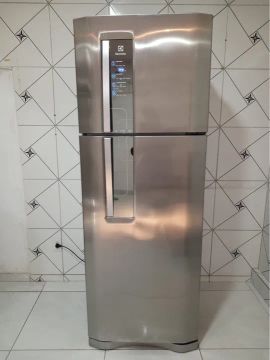 Geladeira Electrolux Inox Frost Free 450 Litros 