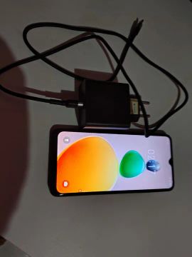 Celular infinix positivo 30!  - 128GB - 4GB RAM