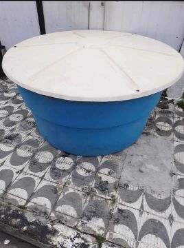 CAIXA DÁGUA 1.000 LITROS ÓTIMO ESTADO ! ! ! 