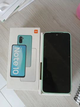 Xiaomi Redmi Note 10 na caixa