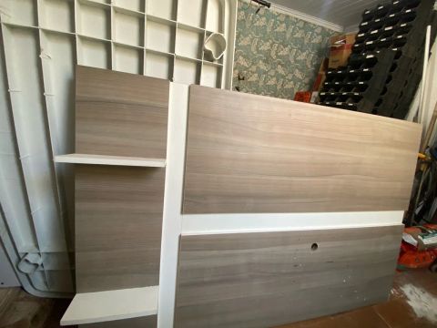Rack de Parede para TV com Prateleiras