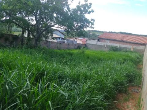 Terreno de esquina no Jardim Europa - Três Corações 
