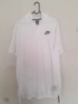 Camiseta Nike Polo Branca