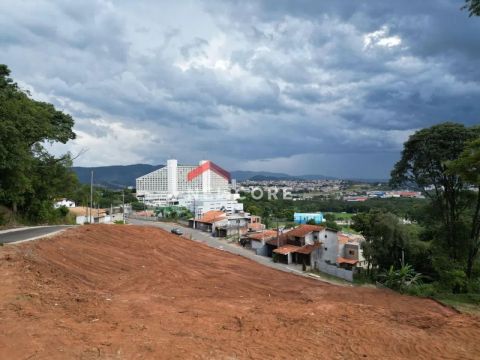 Lote em Rua São Jorge - Jardim Santo Antônio - Atibaia/SP
