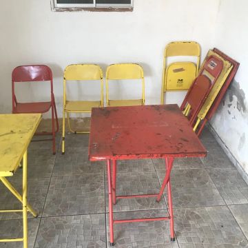 Cadeiras e Mesas de Ferro
