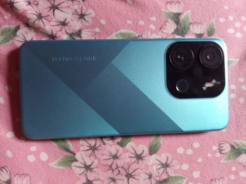 Celular Tecno spark