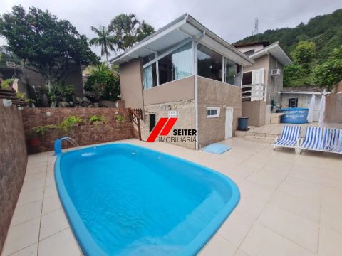 Casa a venda Itacorubi Florianopolis