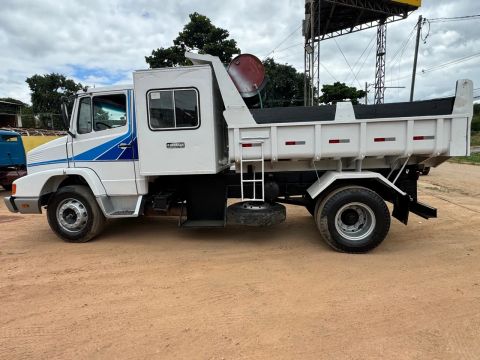 Mercedes Bens 1618