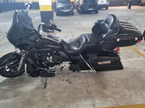 HARLEY-DAVIDSON ULTRA