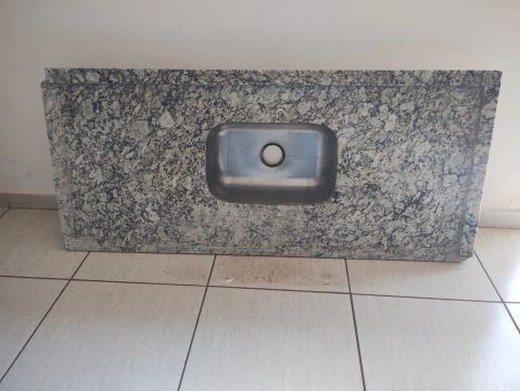 Pia de Granito com Cuba Inox