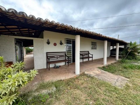 CASA EM MORRO DO CHAPÉU - BA COM ESCRITURA