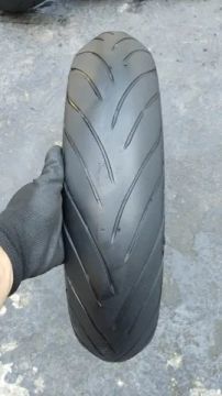 Pneu usado Pirelli Diablo Rosso3 120/70-17