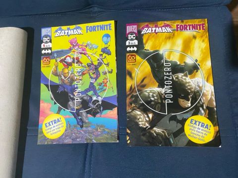 SEM CÓDIGO - Revistas Fortnite (vol. 1/6 e 3/6)