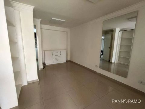 Excelente localização, rua de alto fluxo