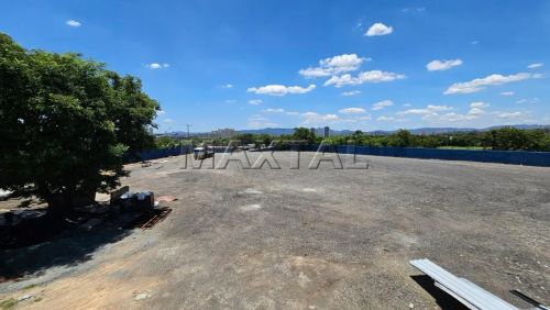 Terreno 18 mil metros quadrados, com Construção de 1.200m² escritório, próximo a Fernão Di