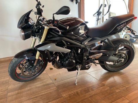 Triumph Street triple 16/17