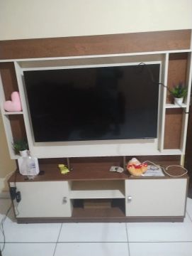 Rack com TV