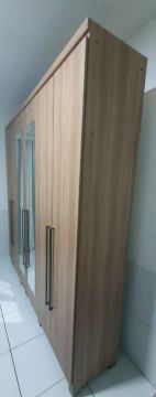 Guarda-Roupa de MDF 6 Portas
