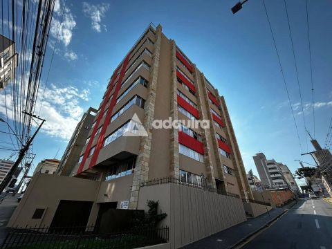Apartamento SEMI MOBILIADO à venda. Com 3 quartos (um deles suíte), 3 banheiros e 153.88 m
