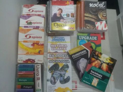 Livros e Apostilas p/ Vestibular