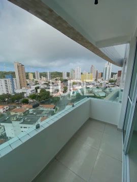 More no Tirol! Apartamento de 90m², 3 quartos, porcelanato e 2 vagas. Perto de tudo!