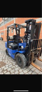 Empilhadeira 2,5T 2024 TROCO tiggo 7 8  POR CARRO