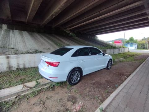 Audi a3 tfsi 1.4 turbo super econômico 