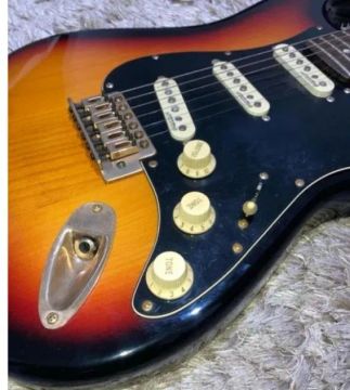 Guitarra Stratocaster Vintage V6 Reissued 